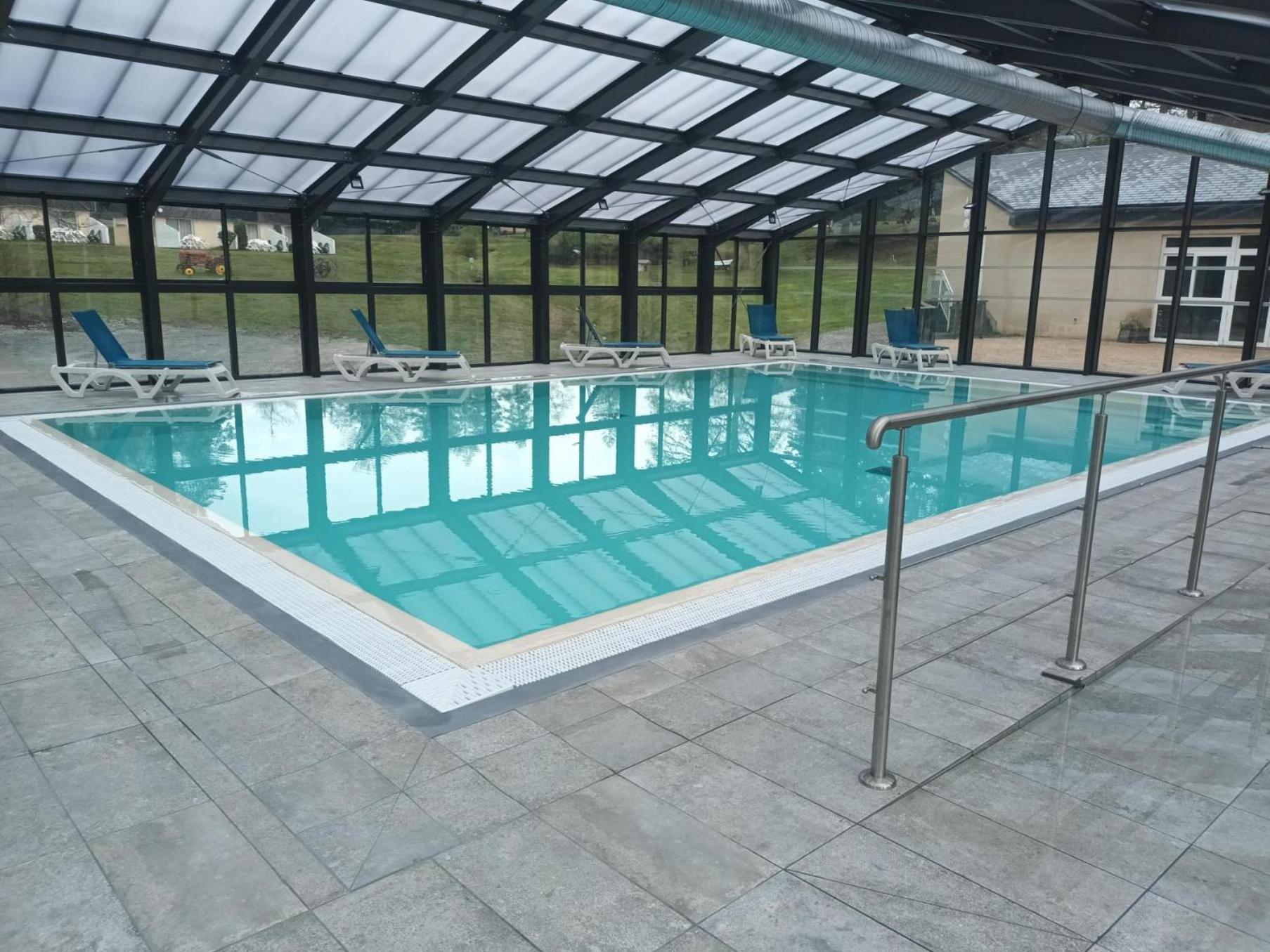Vvf Correze Pays D'Eygurande Hotel Exterior photo